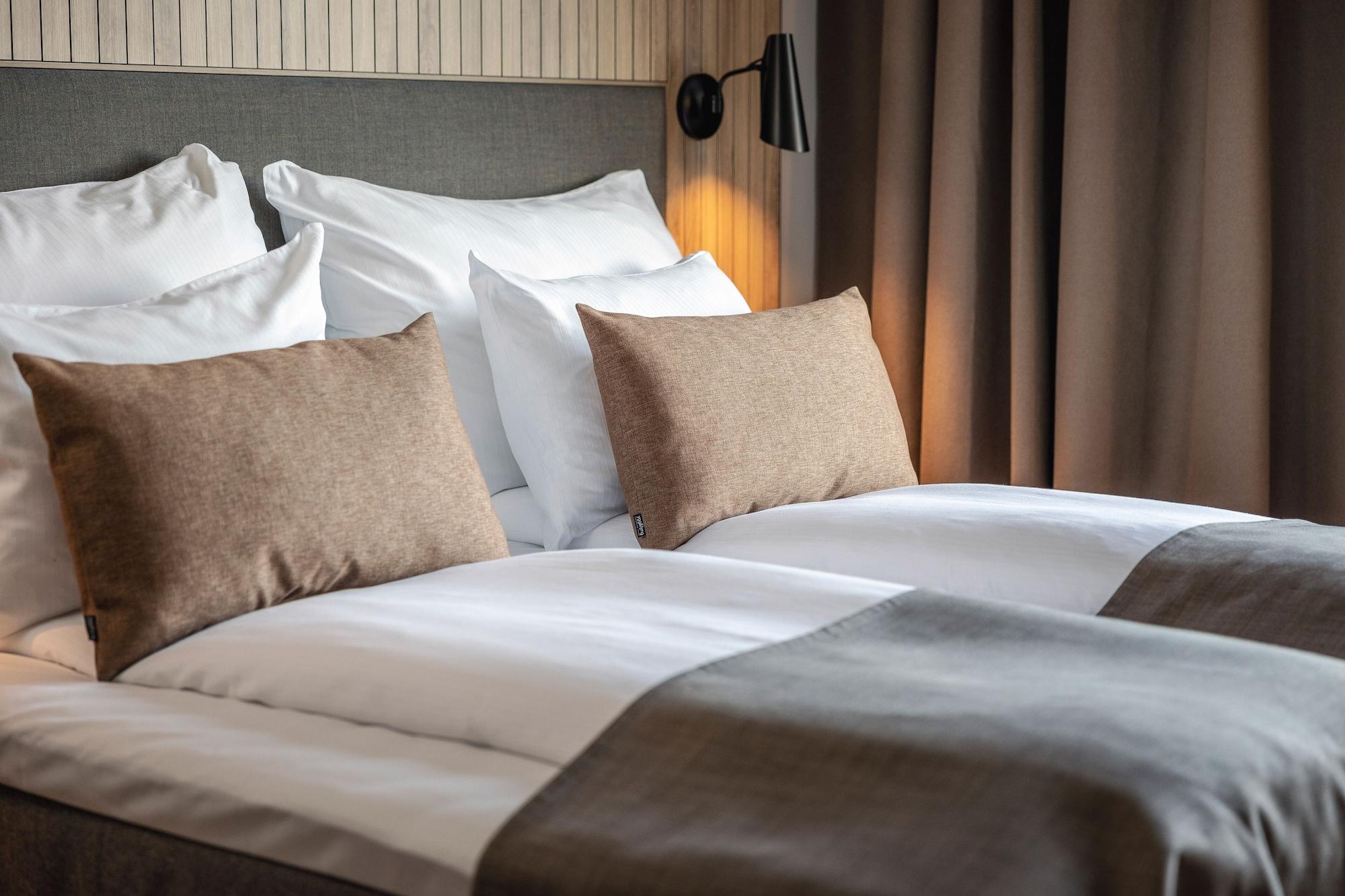 Quality Airport Vaernes Hotel 4*